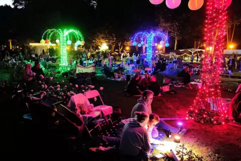 Das Fest der 1000 Lichter im Rosengarten war atemberaubend schön. 