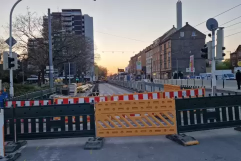 Baustelle Frankenthaler Straße in West. 