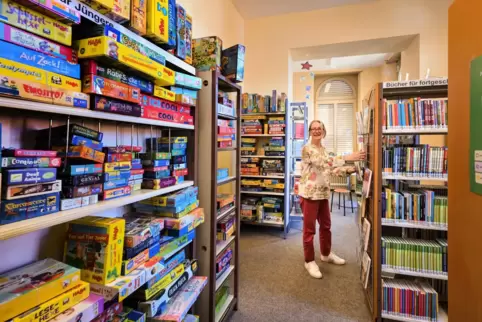 Stadtbibliothek in der Villa Ecarius: Wenn mehrere Besucher in der Kinder- und Jugendabteilung sind, kann es schon mal eng werde