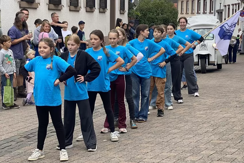 Die Gruppe »Dance Invation« vom TuS Sausenheim zeigte auch Tanzeinlagen.