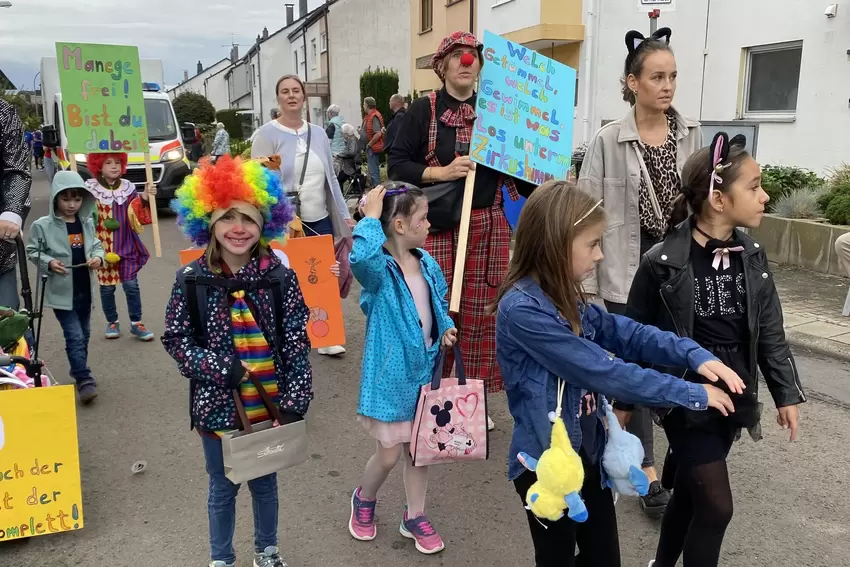 »So ein Zirkus« bei den Grundschulkindern der Schule »Zum Ritterstein«.