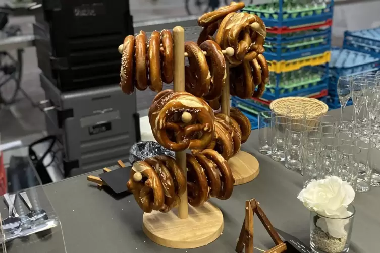 Verkaufsschlager bei der Wahlparty: Butterbrezeln.