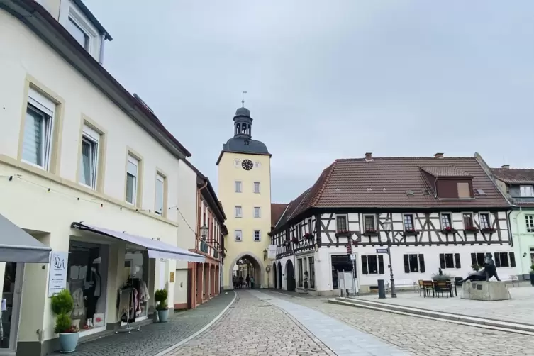 Geisterstadt? Nein! Nur Kirchheimbolanden im Herbst an einem Dienstagmittag. 