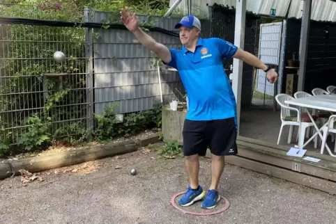 Sebastian Hein vom ASV Ludwigshafen ist leidenschaftlicher Boule-Spieler.