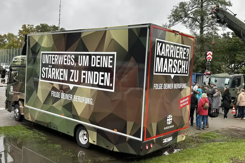 Auch der Karriere-Truck war vor Ort.