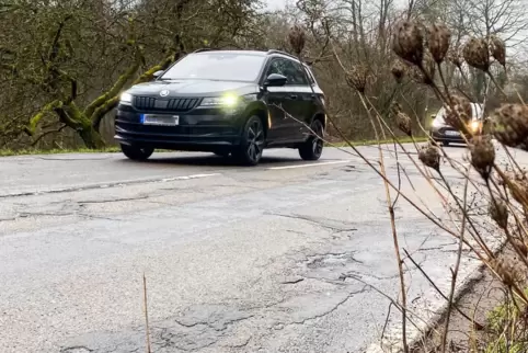 Die Landesstraße 499 zwischen Waldfischbach und Heltersberg wird saniert. 