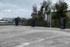 Neuer Ladepark für Elektrobusse,. Neuer Ladepark für Elektrobusse,.