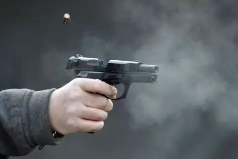 Schreckschuss-Pistolen sehen echten Waffen sehr ähnlich.