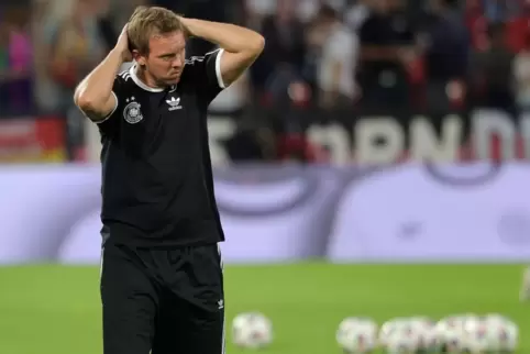Auch die deutsche Nationalmannschaft scheint aktuell nicht in der Lage die Stimmung im Land aufzubessern. 