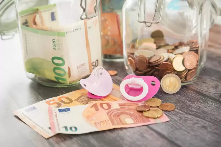 Die fr&uuml;here Spardose hat ausgedient. Wer f&uuml;r Kinder Geld zur&uuml;cklegt, sollte das Ertrag bringend tun. 