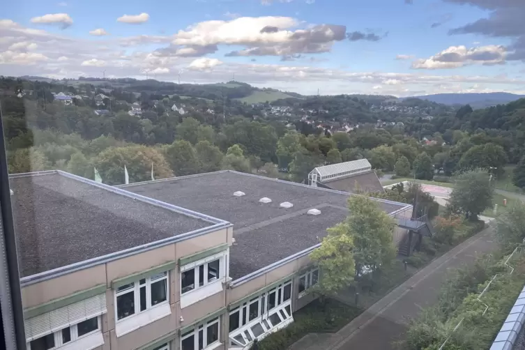 Der neue Operationstrakt k&ouml;nnte auf die Verwaltung gebaut werden. Noch ist das allerdings nur ein Gedankenspiel.