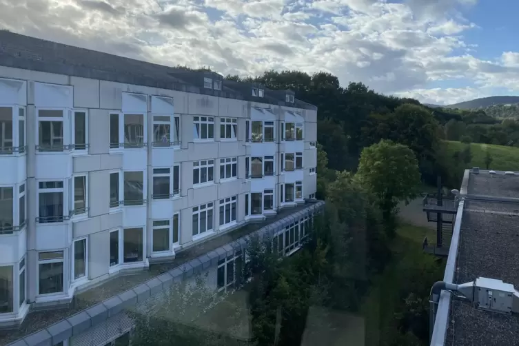 Im Bettenhaus stehen verschiedene Arbeiten an. Denkbar sei auch, dass eine Photovoltaikanlage aufs Dach kommt.