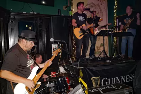The Rocking Tones spielten schon im Pirmasenser Irish Pub, der für den Preis „Musikkneipe des Jahres“ nominiert ist. 