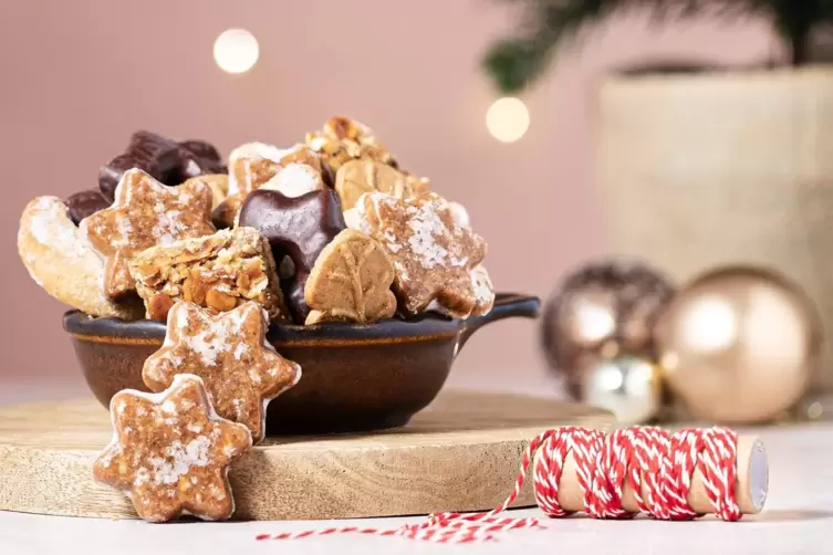 Die kleinen gro&szlig;en Unterschiede: Astrid Adlhochs Weihnachtsgeb&auml;ckfoto (Ausschnitt). 