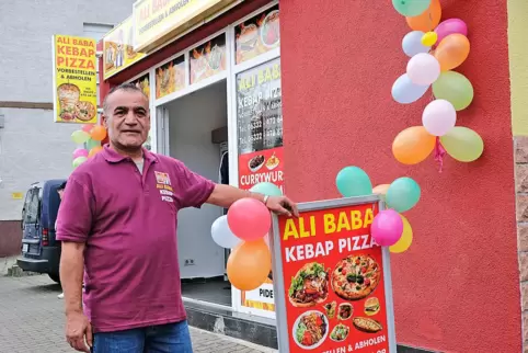 Yusuf Sönmez hat am Freitag sein zweites Standbein Ali Baba Kebab in der Friedrich-Ebert-Straße in Bubenhausen eröffnet. 