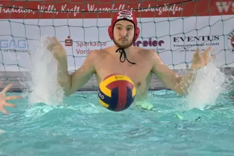 WSV-Keeper Ilya Dmytriev hielt den Rückstand im überschaubaren Rahmen.