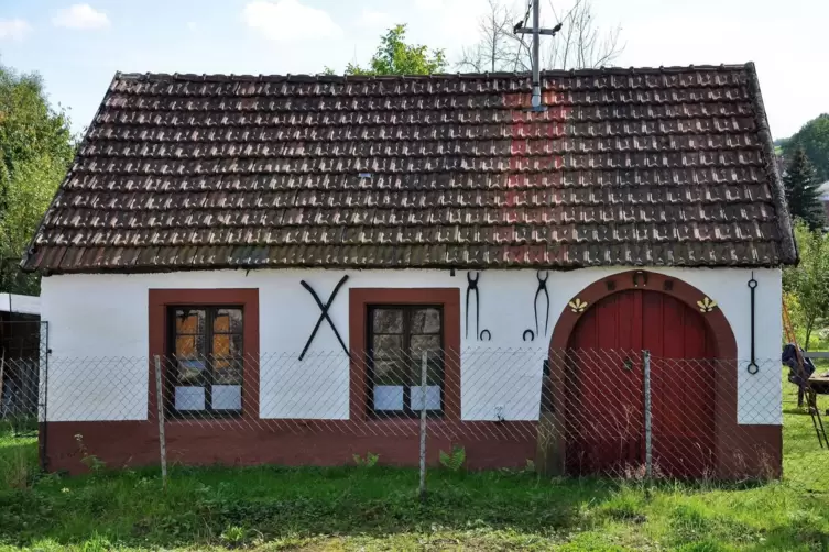 Diese 1891 erbaute Dorfschmiede in St. Wendel sollte urspr&uuml;nglich abgerissen werden. Dank des Heimat- und Kulturvereins Ostertal