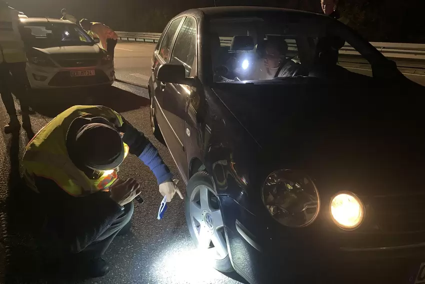 Auch auf technische Veränderungen an Autos wurde bei der Kontrolle geachtet.