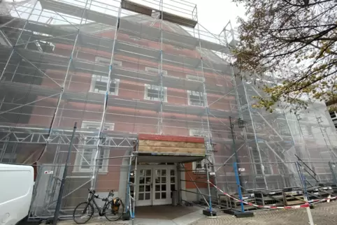 Rathaus-Rückseite: noch viel Arbeit. 