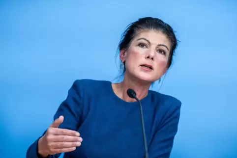 Sahra Wagenknecht zieht sich von der Spitze des BSW zurück. 