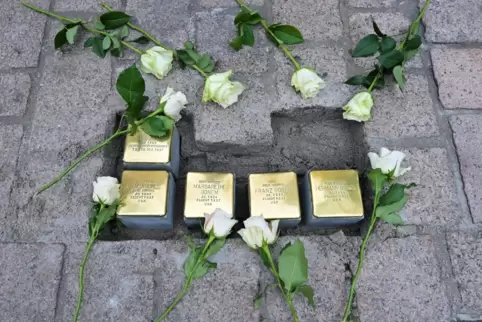 Stolpersteine: frühere Verlegung in Speyer. 