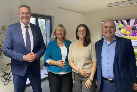 Politischer Besuch in der Change Akademie (von links): Alexander Schweitzer, Jennifer Reckow, Marina Friedrich und Jürgen Vogel.