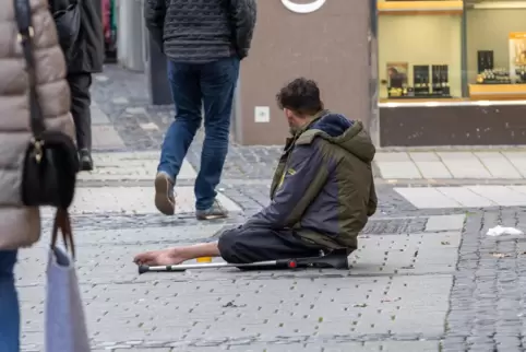 Ist in der Münchner Altstadt zum Beispiel verboten: das Betteln mit körperlichen Behinderungen.
