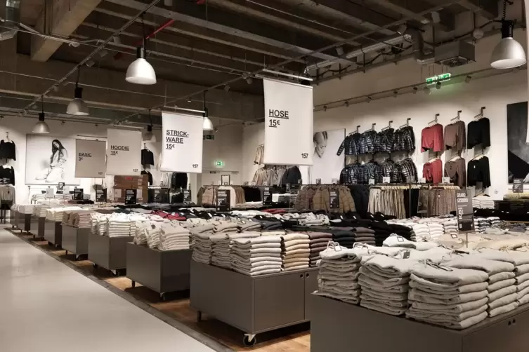 Lager 157 ist nach eigenen Angaben ein f&uuml;hrender Anbieter von Mode-Basics. In diesem Jahr wird ein Laden im &bdquo;K in Lautern&ldquo; &ouml;ffne