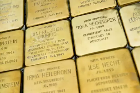 Die Aktion gibt es seit vielen Jahren – auch im Rhein-Pfalz-Kreis. Jetzt werden wieder Stolpersteine in Mutterstadt verlegt. 