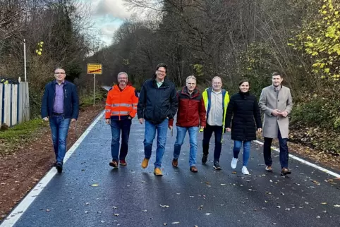 Frisch saniert und für den Verkehr freigegeben: die Annweilerstraße, auch „alte B10“ genannt. 