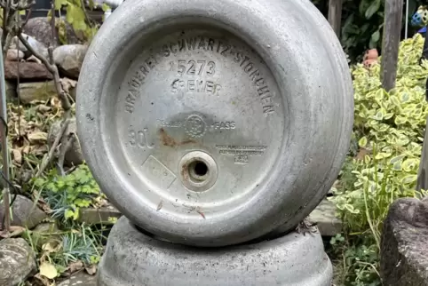 Alubehälter folgen auf Holzfässer: hier ein Exemplar der früheren Speyerer Marke Schwartz-Storchen. 