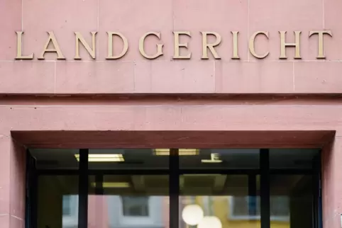 Der Eingang zum Gerichtsgebäude in Frankenthal.