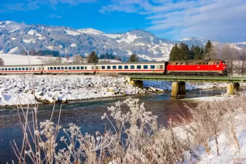 Im kommenden Winter fährt zum letzten Mal eine klassische Intercity-Garnitur nach Oberstdorf. 
