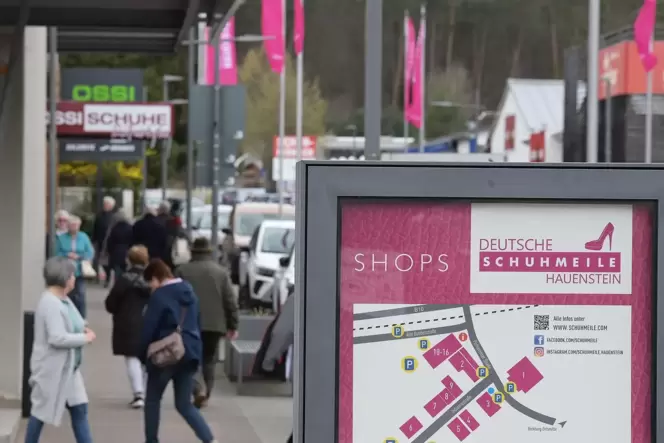 Die Schuhmeile Hauenstein an einem verkaufsoffenen Sonntag.