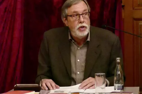 Ralf Brückmann ist nicht nur ein Hölderlin-Kenner, sondern liebt auch polnische Literatur. 