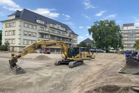 Mai 2025: Umbau für provisorischen Parkplatz am „Diak“. 