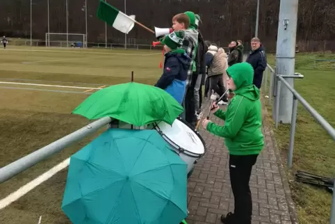 Auf die Green Boys kann sich der SV Katzweiler im Abstiegskampf verlassen. Hier beim Spiel gegen den FV Ramstein.