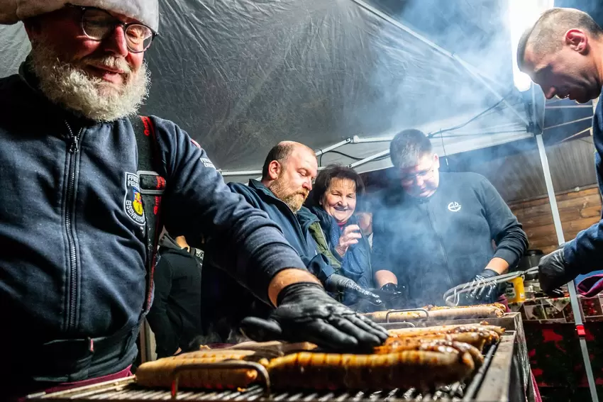 Am Grill wurde es nicht kalt.