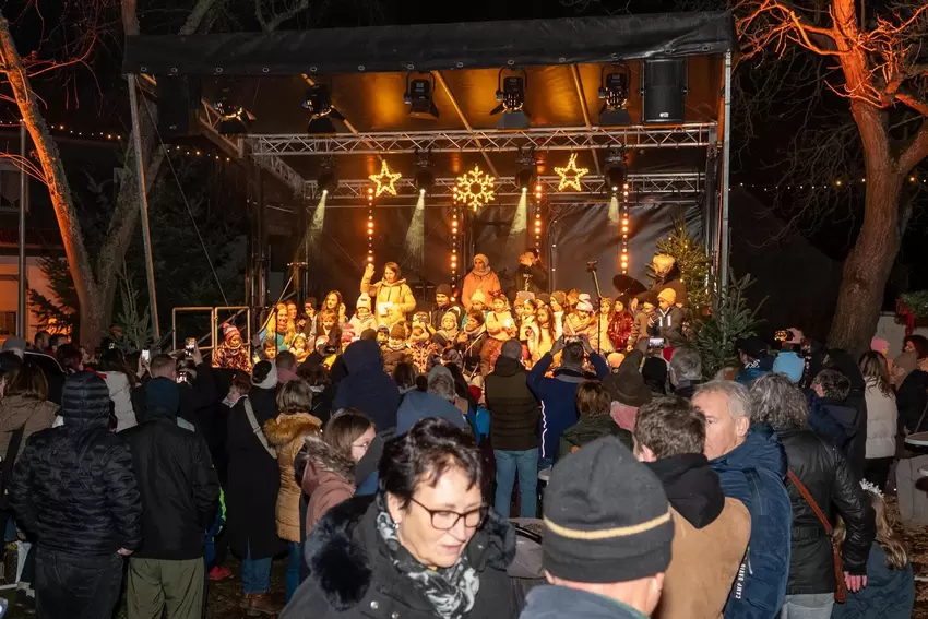 Richtig viel Betrieb herrschte auf dem Weihnachtsmarkt.