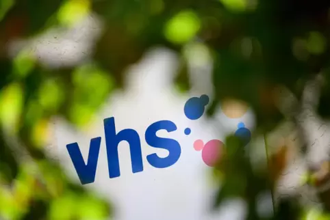 Die Römerberger VHS-Außenstelle gehört zur Volkshochschule des Rhein-Pfalz-Kreises.