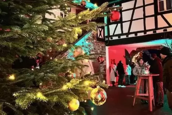 Stimmungsvoll: Die Winzer in Birkweiler öffnen ihre Höfe und laden zum Weinwinter.