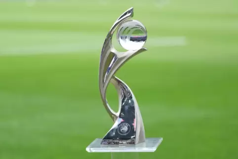Um diesen Pokal geht es 2029 in Deutschland. 