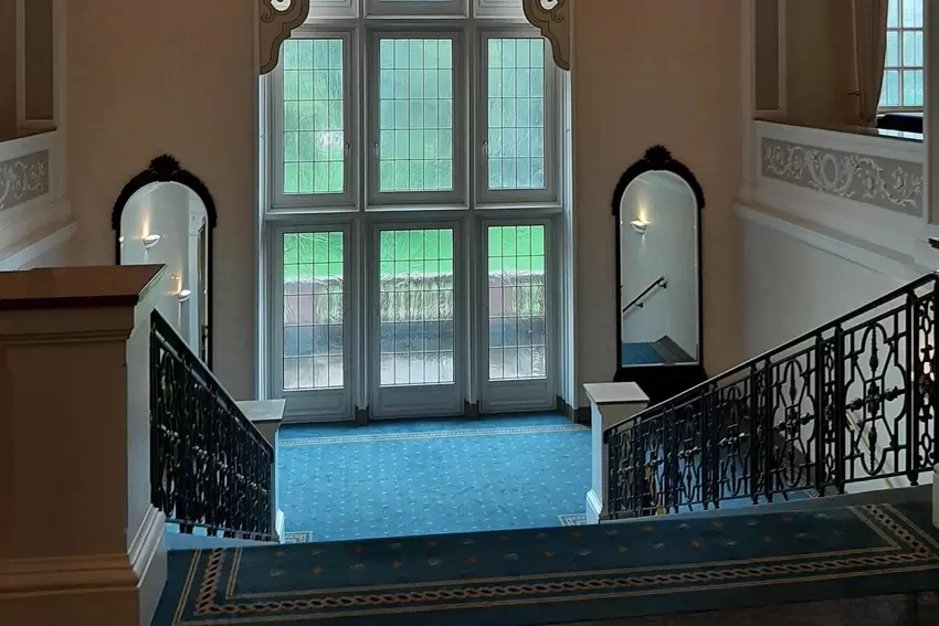 Ein Blick ins Treppenhaus.