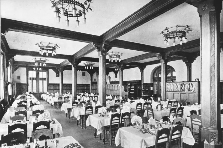 Der Speisesaal 1909.