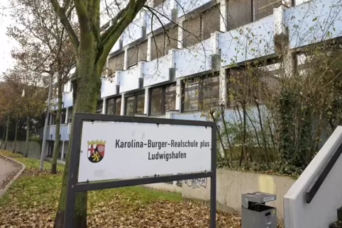 Bald startet der Prozess gegen eine Schülerin der Karolina-Burger-Realschule plus, die eine Lehrerin mit einem Messer angegriffe