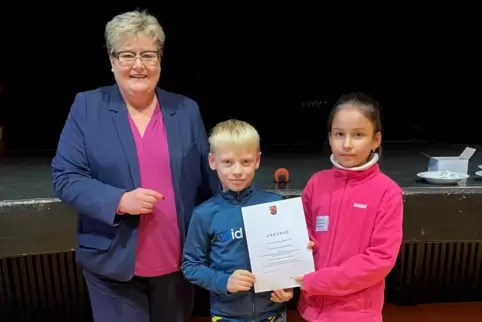 Die Pestalozzi-Grundschule in Zweibrücken hat beim Landesschülerzeitungswettbewerb den ersten Platz bei den Grundschulen gewonne
