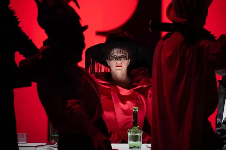 Estelle Kruger als Lucrezia Borgia.