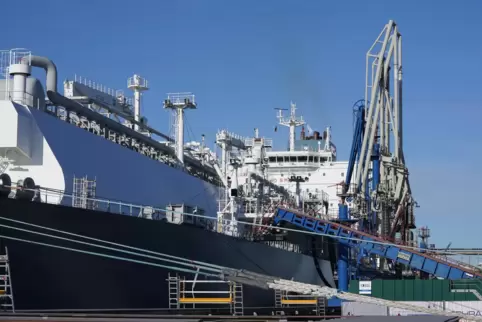 Neu gebaute LNG-Terminals haben zur Versorgungssicherheit beigetragen.