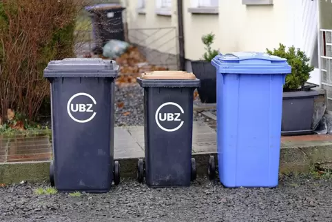 Der UBZ holt vor allem Restmüll, Biomüll und Altpapier (von links) ab. 