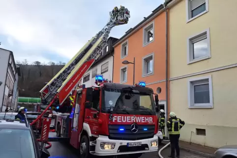 Die Dachgeschosswohnung wurde unbewohnbar. 